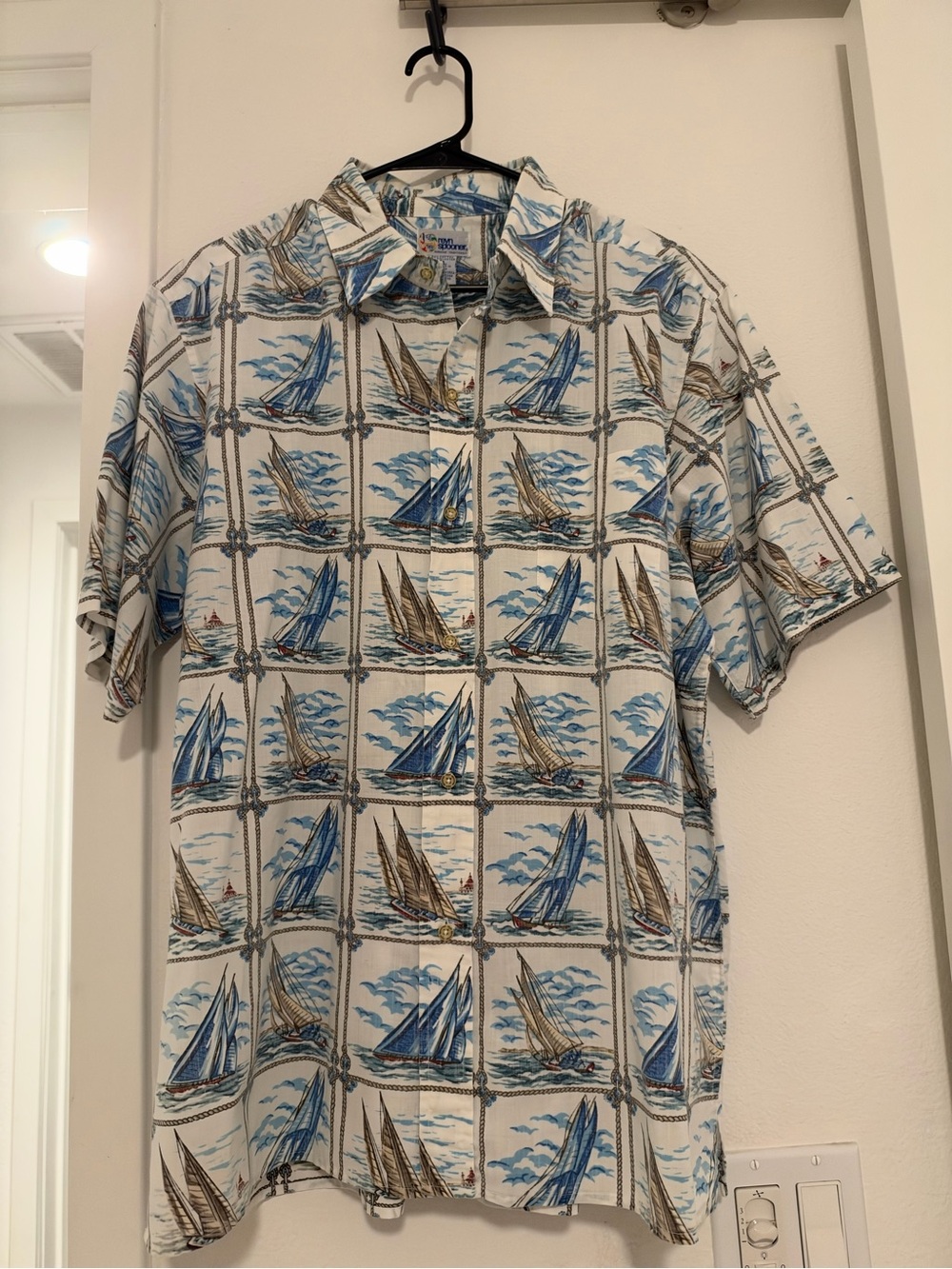 Reyn Spooner Vintage White Shirt with Blue & Brown Sailboat Print